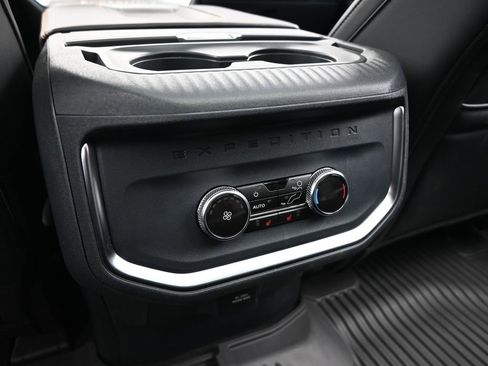 New 2025 Ford Expedition Tremor image 29