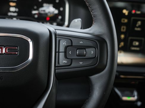 Used 2024 GMC Sierra 1500 AT4 w/ Technology Package image 20