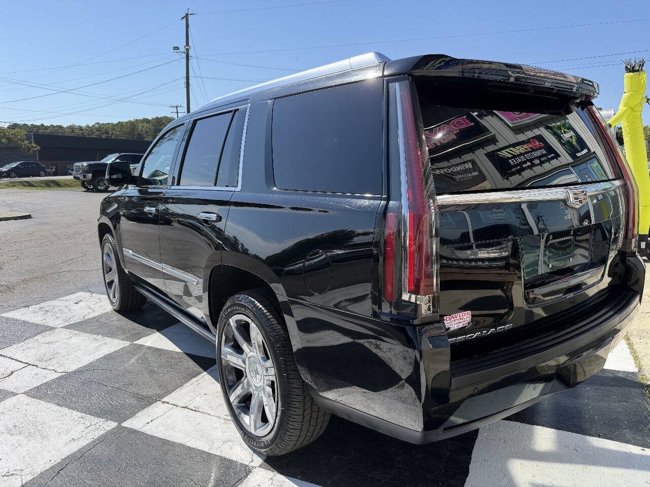 Used 2015 Cadillac Escalade Premium AWD/4WD image 7