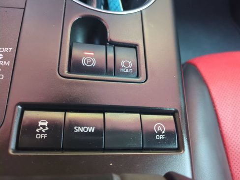 Used 2021 Toyota Highlander XSE FWD image 32