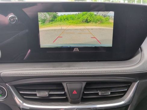 Used 2024 Buick Encore GX Sport Touring FWD image 19