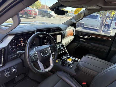 Used 2025 GMC Sierra 1500 Denali w/ Denali Reserve Package AWD/4WD image 10