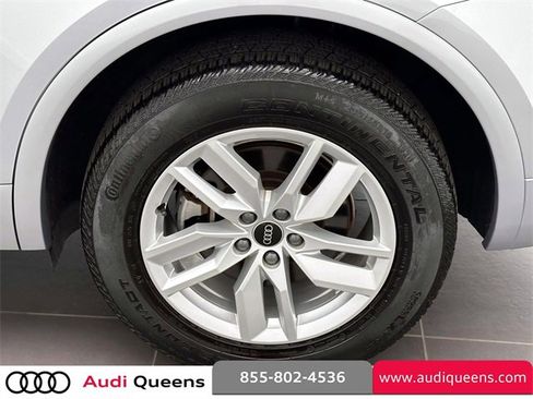 Certified 2022 Audi Q5 2.0T Premium w/ Convenience Package image 9