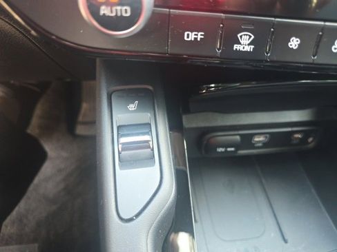 Certified 2025 Kia Telluride S image 21