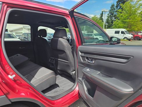 Used 2025 Honda CR-V Sport image 14