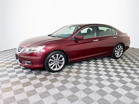 Used 2014 Honda Accord Sport image 4
