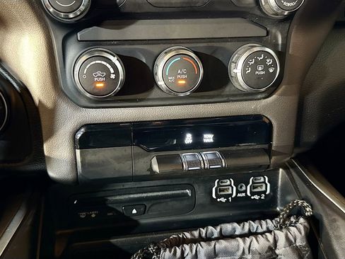 Used 2019 RAM 1500 Big Horn image 16