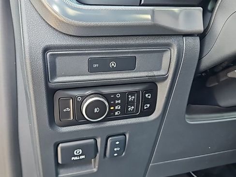 Used 2025 Ford F150 Lariat w/ Equipment Group 502A High image 17