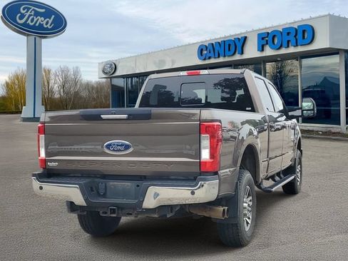 Used 2017 Ford F250 Lariat w/ Lariat Value Package AWD/4WD image 4