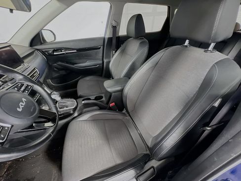 Certified 2023 Kia Seltos S w/ Navigation Package FWD image 11