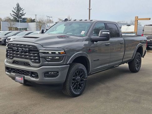 New 2026 RAM 2500 Limited AWD/4WD image 3