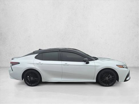 Used 2024 Toyota Camry XSE w/ Navigation Package image 4