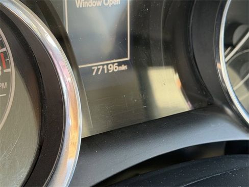 Used 2020 Toyota Camry LE image 9