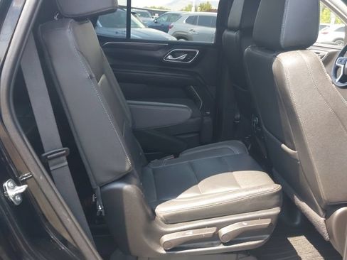 Used 2024 Chevrolet Tahoe Z71 w/ Luxury Package AWD/4WD image 14