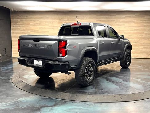 Used 2024 Chevrolet Colorado ZR2 w/ Technology Package AWD/4WD image 25