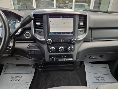 Used 2024 RAM 2500 Big Horn AWD/4WD image 22