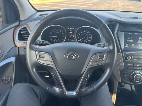 Used 2018 Hyundai Santa Fe Sport image 18