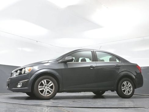 Used 2015 Chevrolet Sonic LT FWD image 21