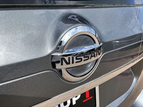 Used 2020 Nissan Rogue S image 10