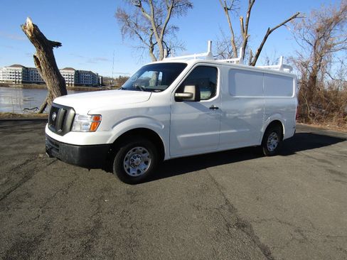 Used 2020 Nissan NV 1500 SV image 34