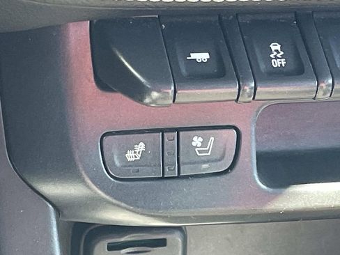 Used 2019 GMC Canyon Denali image 20