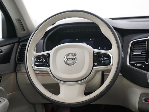 Used 2023 Volvo XC90 B6 Plus w/ Protection Package Premier AWD/4WD image 18