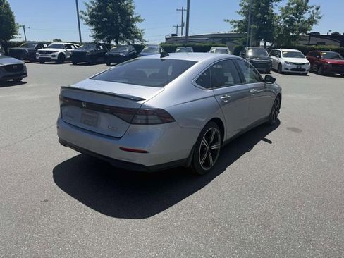Used 2023 Honda Accord Sport image 6