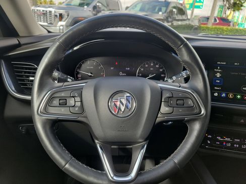 Used 2023 Buick Envision Preferred image 19