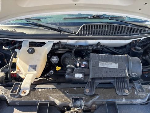 Used 2015 Chevrolet Express 2500 Work Van image 21