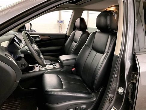 Used 2019 Nissan Pathfinder Platinum AWD/4WD image 24