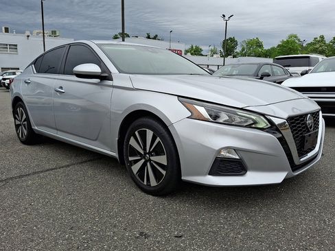 Used 2021 Nissan Altima 2.5 SV AWD/4WD image 6