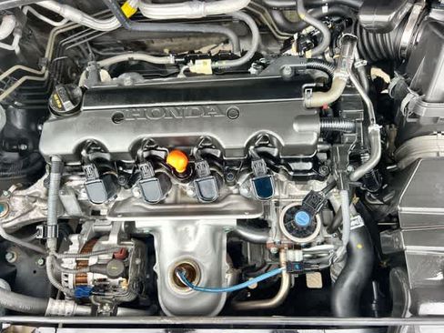 Certified 2021 Honda HR-V Sport image 10