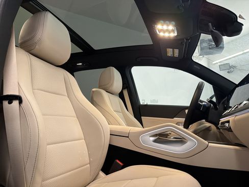 Used 2025 Mercedes-Benz GLE 350 4MATIC image 31