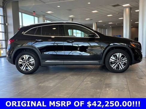 Certified 2025 Mercedes-Benz GLA 250 image 2