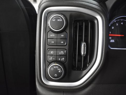 Used 2021 Chevrolet Silverado 1500 RST w/ Bed Protection Package AWD/4WD image 19