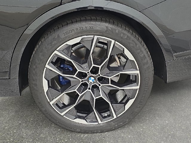 Certified 2025 BMW X7 xDrive40i w/ M Sport Package AWD/4WD image 30