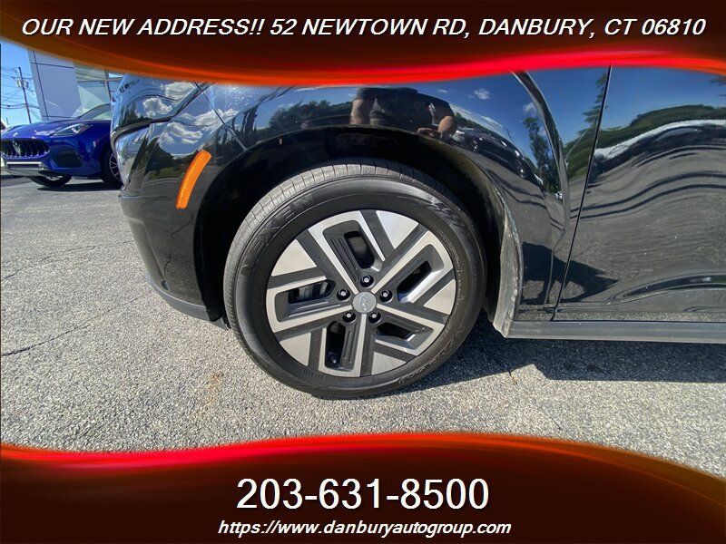 Used 2023 Hyundai Kona SEL w/ Cargo Package FWD image 4