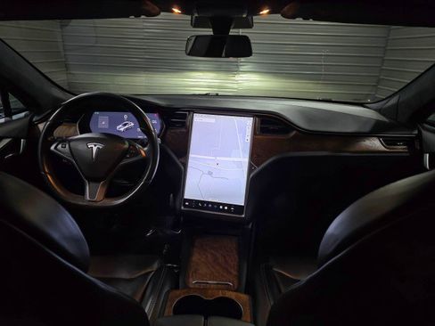 Used 2019 Tesla Model S Long Range image 11