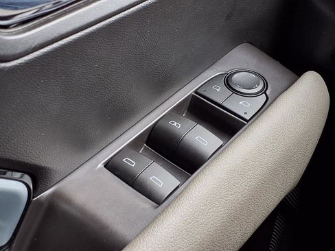 Used 2024 Chevrolet Colorado ZR2 w/ Technology Package image 36