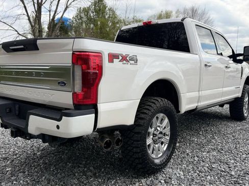 Used 2019 Ford F250 Limited w/ FX4 Off-Road Package AWD/4WD image 9