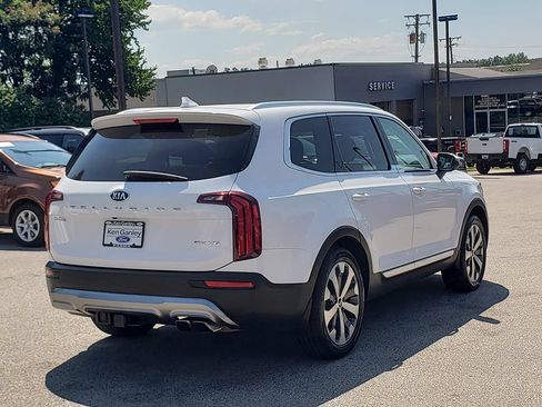 Used 2021 Kia Telluride EX w/ EX Premium Package FWD image 5