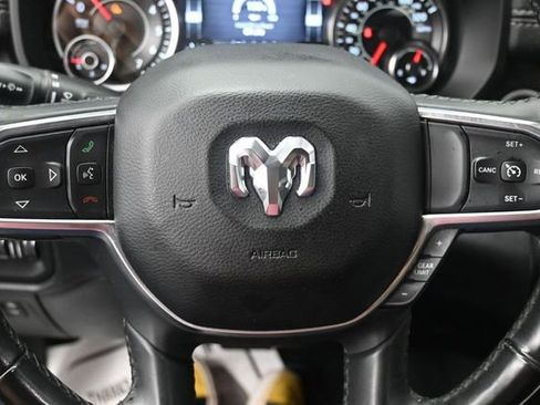 Used 2019 RAM 1500 Laramie AWD/4WD image 10