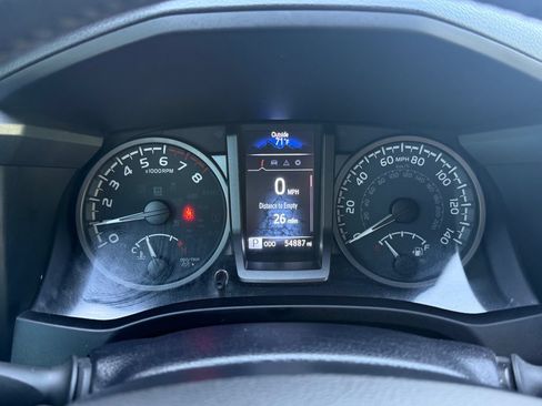 Used 2022 Toyota Tacoma TRD Sport w/ Technology Package AWD/4WD image 47