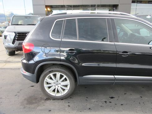 Used 2012 Volkswagen Tiguan SE AWD/4WD image 11