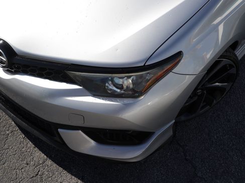Used 2016 Scion iM FWD image 27