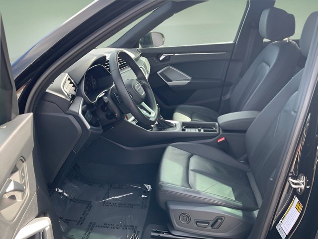 Used 2025 Audi Q3 2.0T Premium AWD/4WD image 11