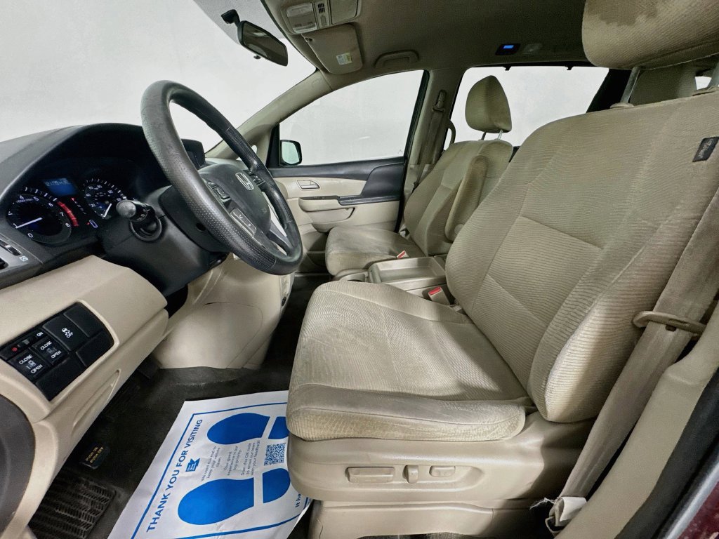 Used 2013 Honda Odyssey EX image 24