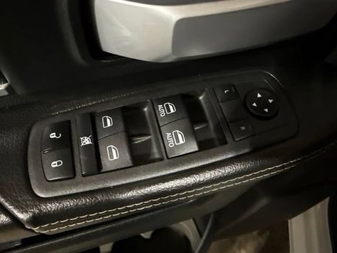 Used 2022 RAM 3500 Big Horn w/ Level C Equiment Group AWD/4WD image 3