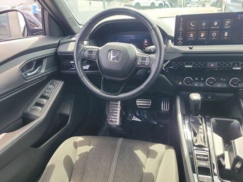 Used 2024 Honda Accord Sport image 11