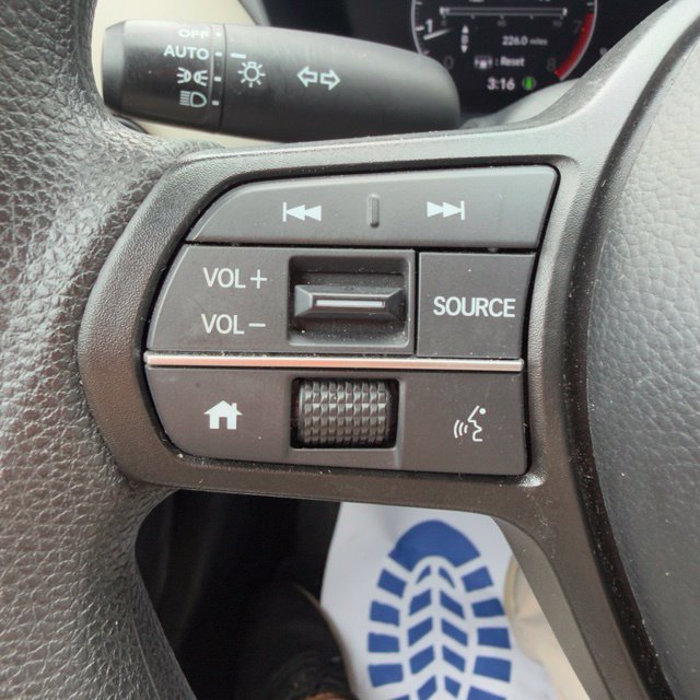 Certified 2024 Honda HR-V LX image 24